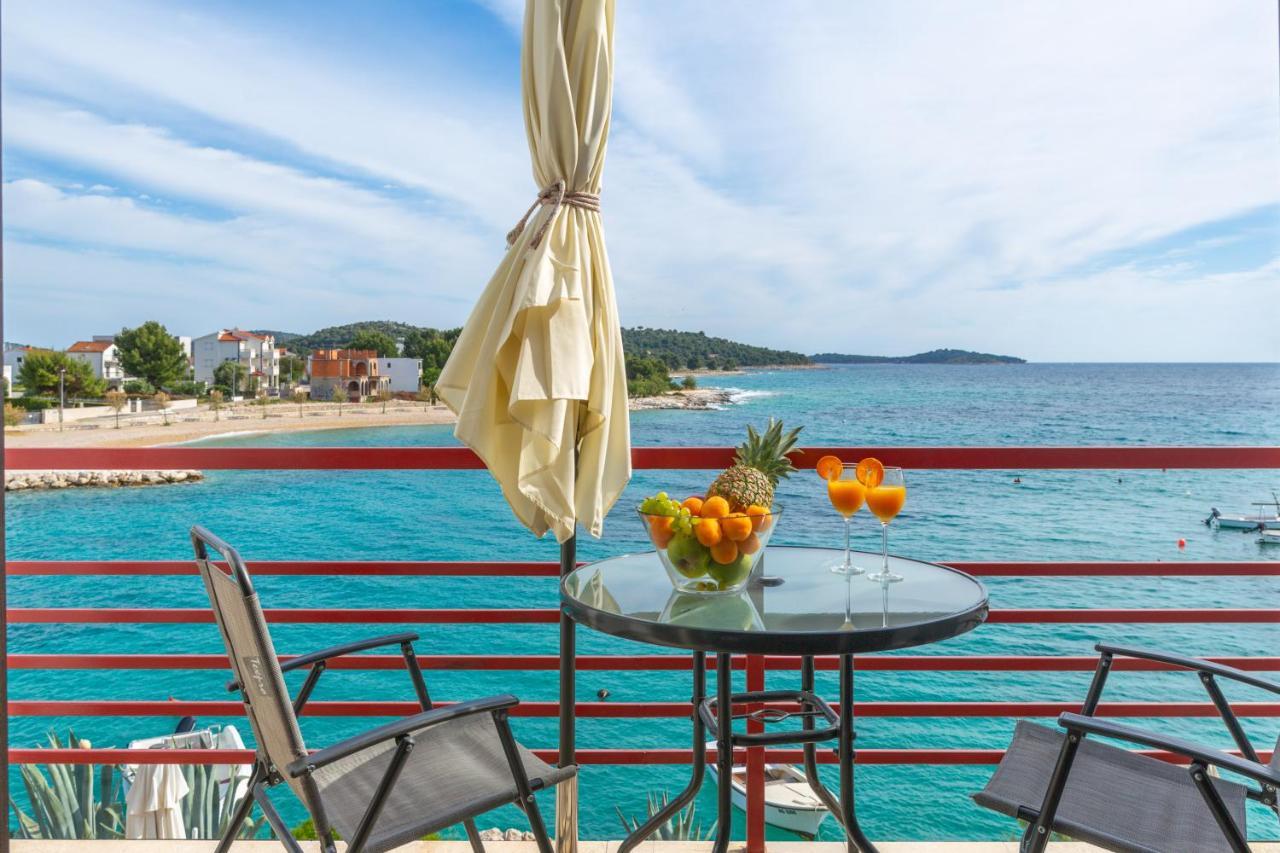 Apartments Villa Zrinka - Last Season Ever! 罗戈兹尼察 外观 照片