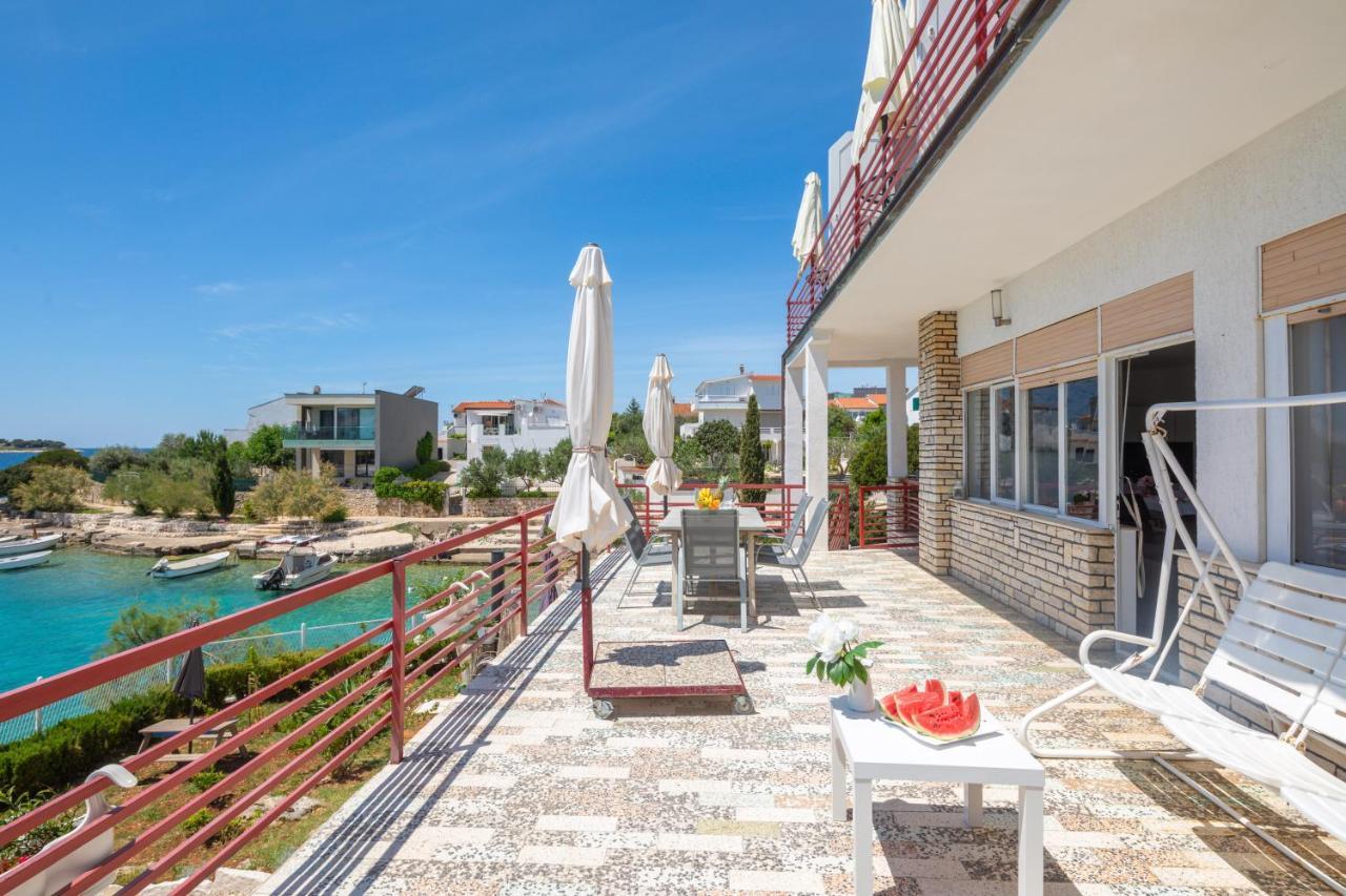 Apartments Villa Zrinka - Last Season Ever! 罗戈兹尼察 外观 照片