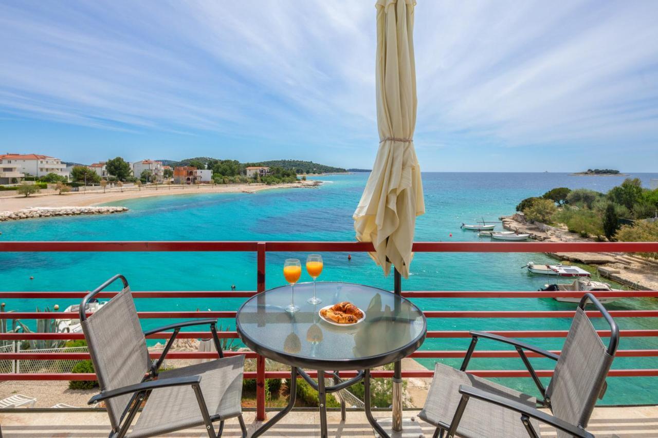 Apartments Villa Zrinka - Last Season Ever! 罗戈兹尼察 外观 照片
