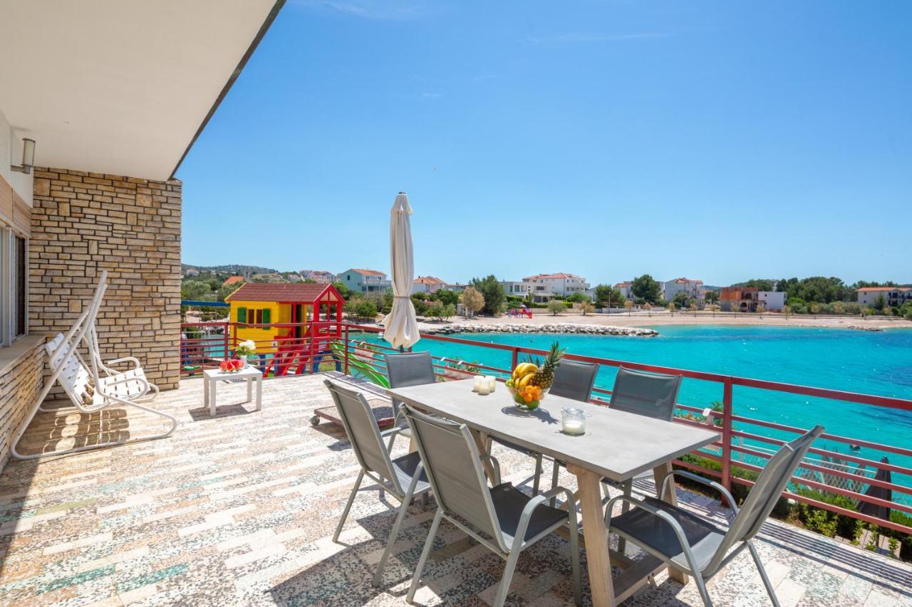 Apartments Villa Zrinka - Last Season Ever! 罗戈兹尼察 外观 照片