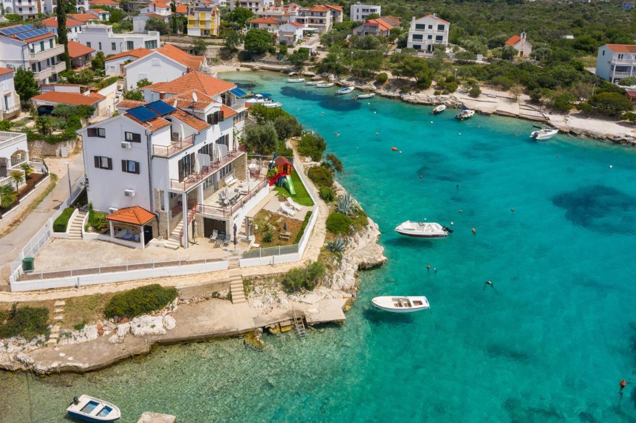 Apartments Villa Zrinka - Last Season Ever! 罗戈兹尼察 外观 照片