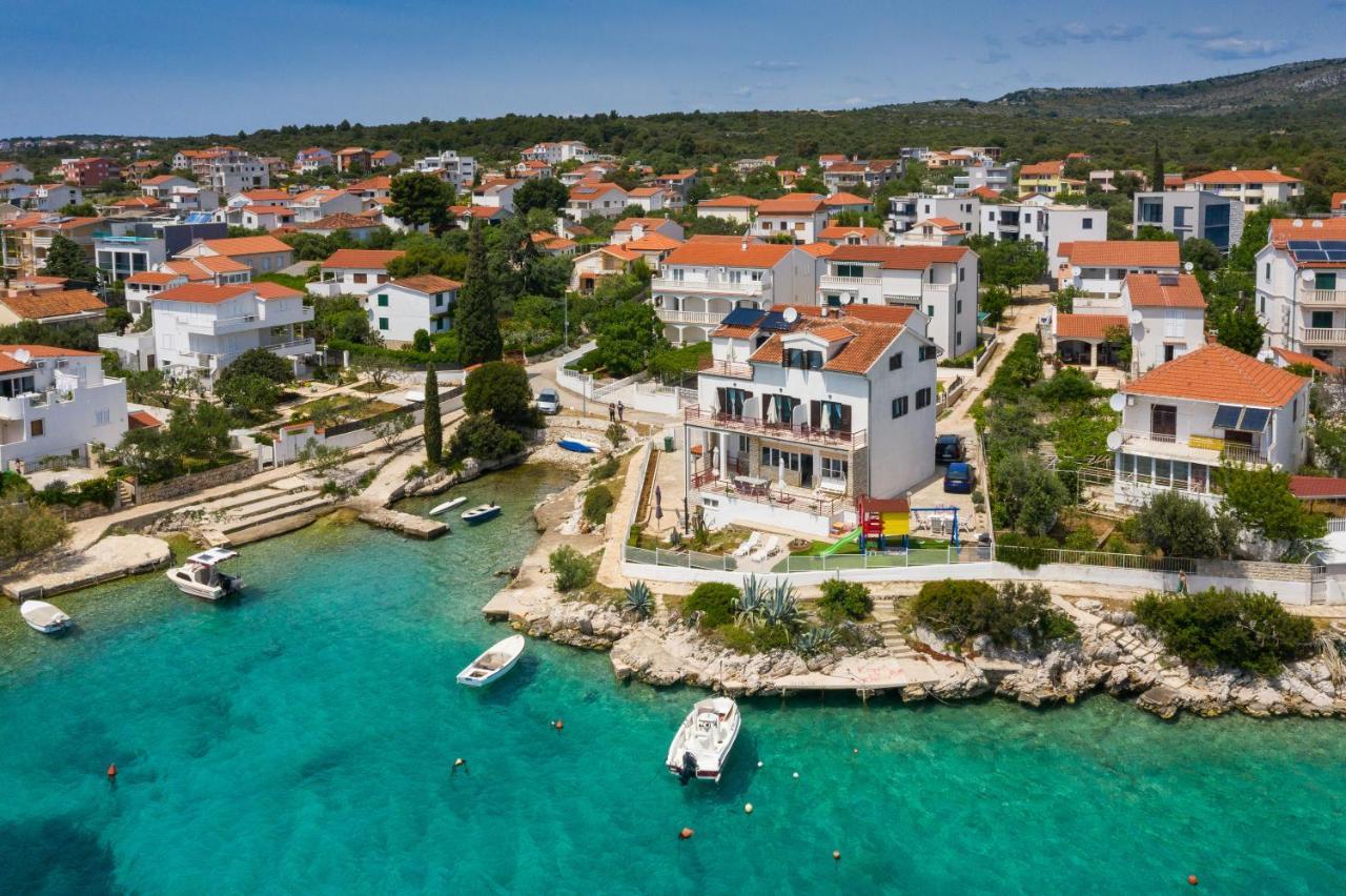 Apartments Villa Zrinka - Last Season Ever! 罗戈兹尼察 外观 照片