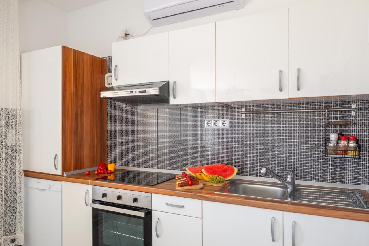 Apartments Villa Zrinka - Last Season Ever! 罗戈兹尼察 外观 照片