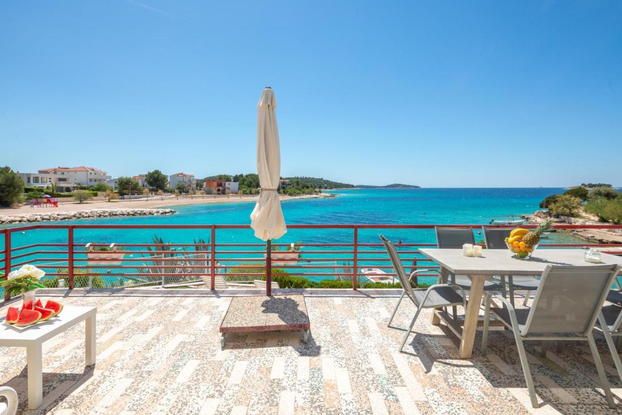 Apartments Villa Zrinka - Last Season Ever! 罗戈兹尼察 外观 照片