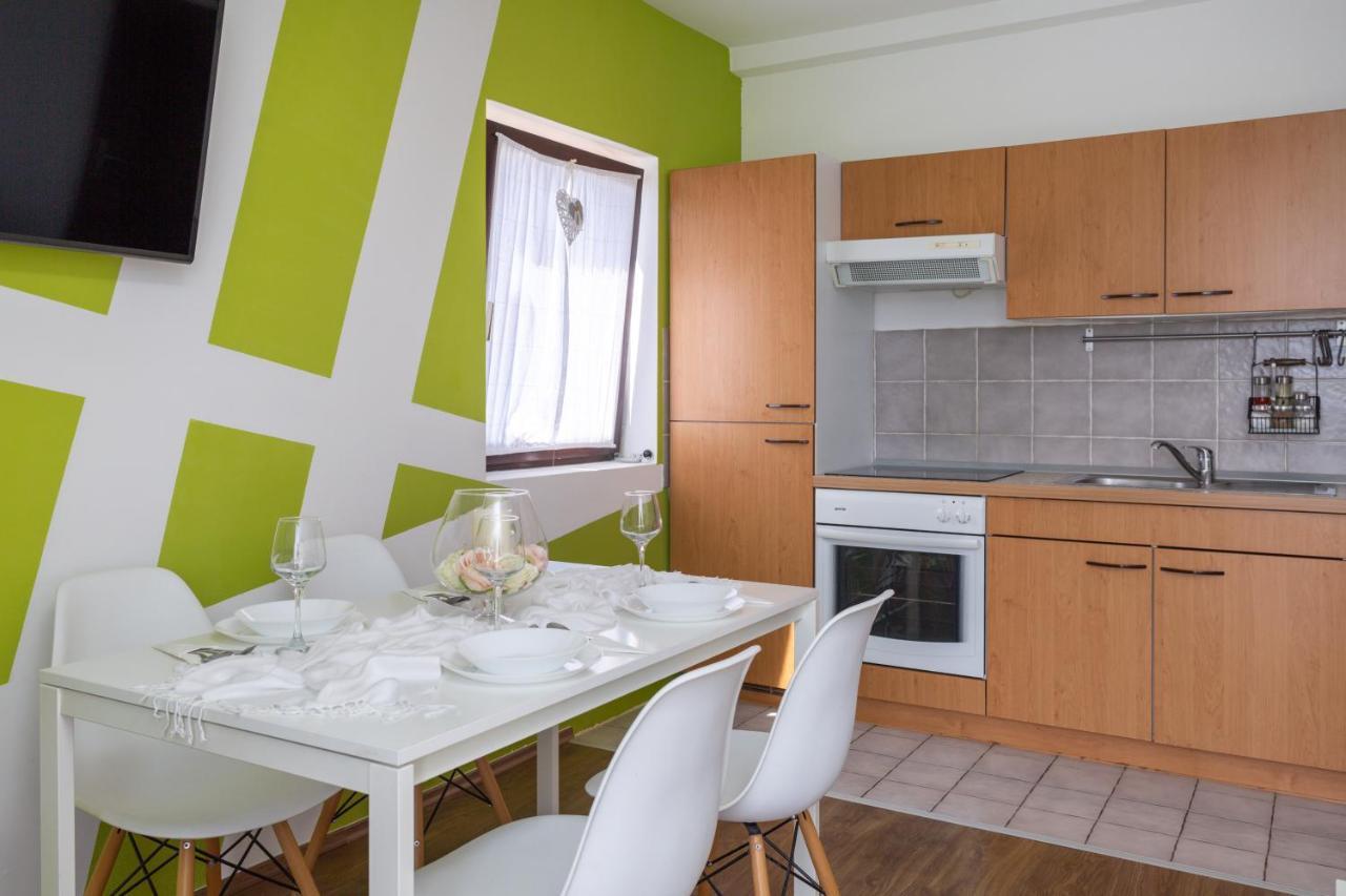 Apartments Villa Zrinka - Last Season Ever! 罗戈兹尼察 外观 照片