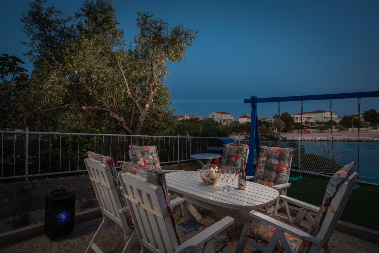 Apartments Villa Zrinka - Last Season Ever! 罗戈兹尼察 外观 照片