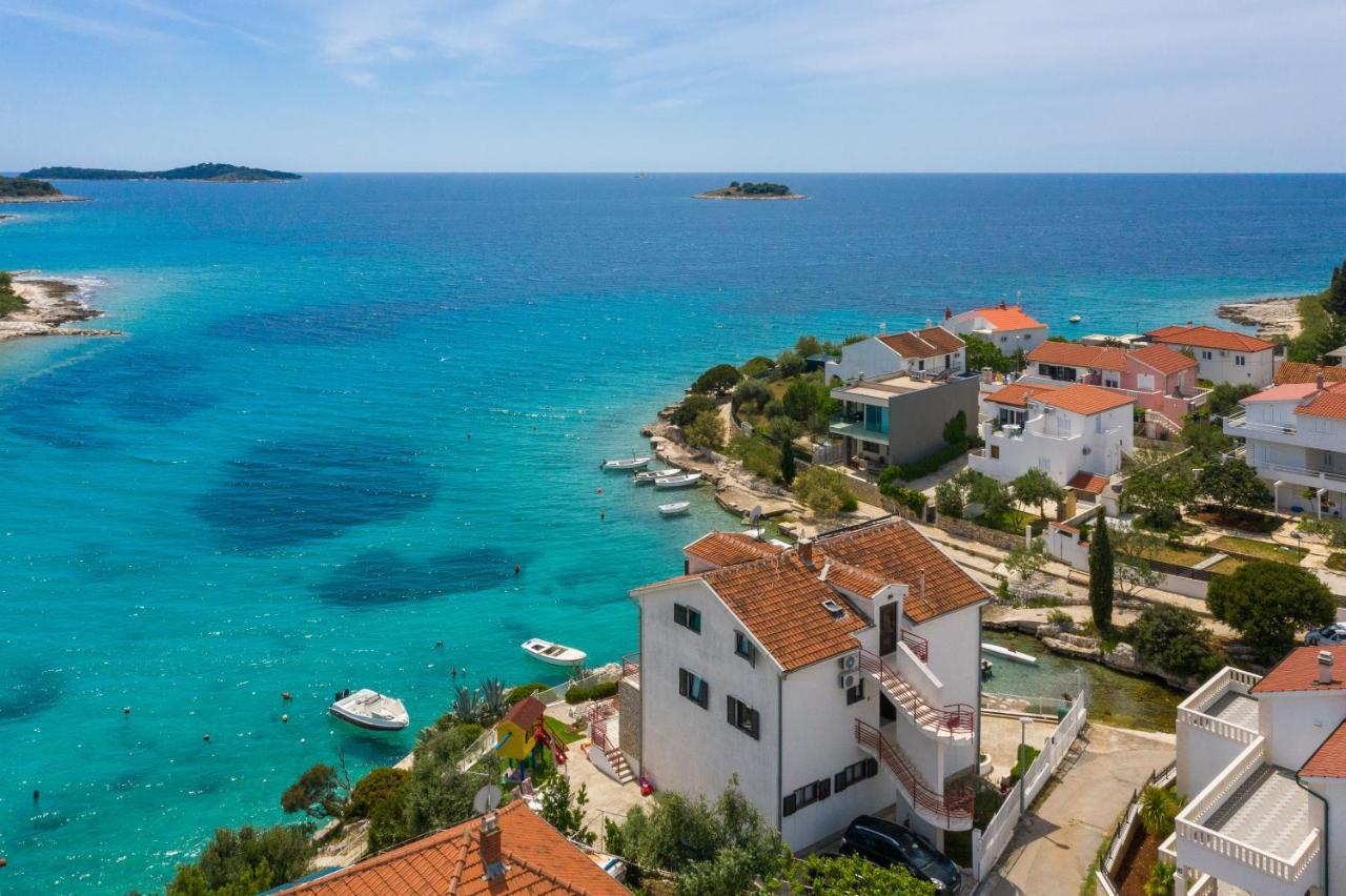 Apartments Villa Zrinka - Last Season Ever! 罗戈兹尼察 外观 照片
