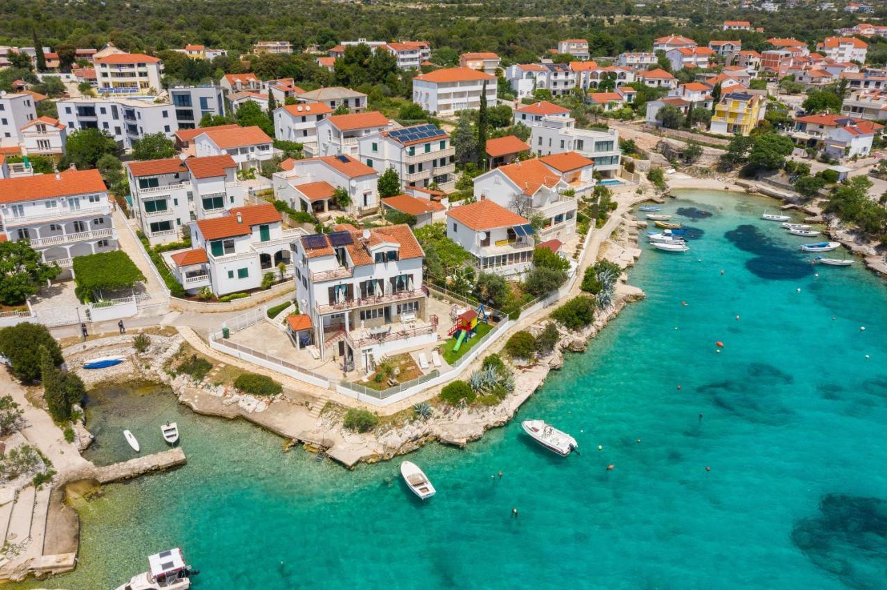Apartments Villa Zrinka - Last Season Ever! 罗戈兹尼察 外观 照片